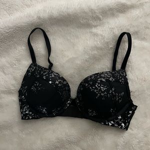 Black Victoria Secret Bra 34b